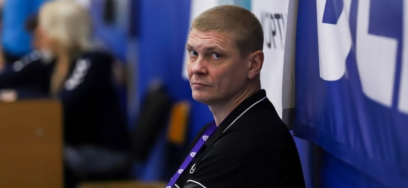 Olimpbet Суперлига. Игорь Поляков: "Доильницына — центральная защитница, ось обороны, от которой, собственно, и строится игра"