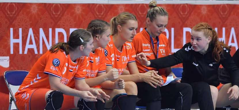 Олимпиада. Голландки начнут подготовку к Играм 7 июня. На сбор рулевой Эмманюэль Майоннад пригласил 22 гандболистки