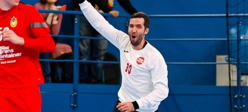 Россия. Эдуард Максутов: "Некоторые тренеры давали установку подопечным целиться в голову вратарям соперников, если у тех шла игра"