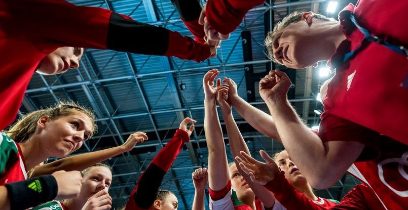 Девушки. ЧЕ-2019. Сборная Венгрии обыграла сверстниц из Дании и вышла в финал турнира