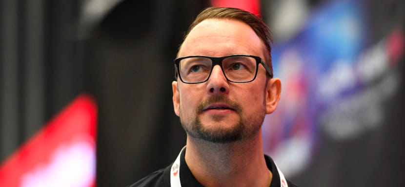 ЧЕ-2022. Коуч швейцарок — гандбольный Моуринью. А еще — ученик Вильбека и экс-тренер Дерюгиной