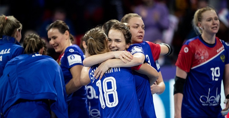 ЧЕ-2018. Сборная России разгромила датчанок. Команда Евгения Трефилова досрочно вышла в полуфинал чемпионата Европы