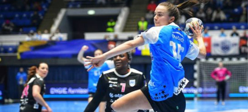 Четыре гола Валерии Масловой помогли "Бухаресту" дома обыграть "Крим" в матче 10-го тура группового этапа Лиги чемпионов