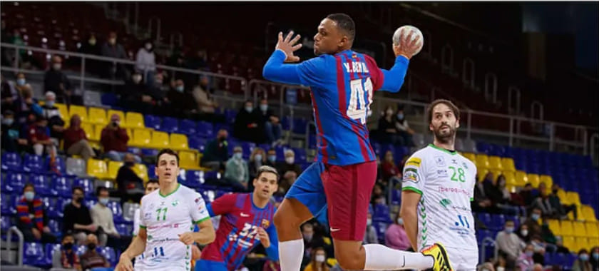 Испания. "Барселоне" могут засчитать техническое поражение в матче с "Торрелавегой" из-за участия незаявленного Юссефа Бенали