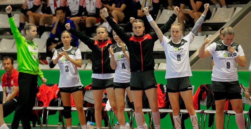 Чемпионат Европы (U-19). Норвежки добились второй победы на турнире. Гандболистки из Германии разгромили хорваток