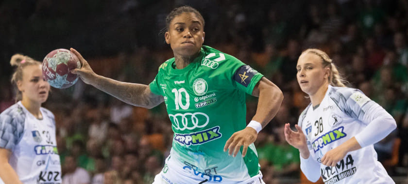 "Дьёр" в стартовом матче нового сезона чемпионата Венгрии разгромил "Сомбатхей" с разницей 17 мячей