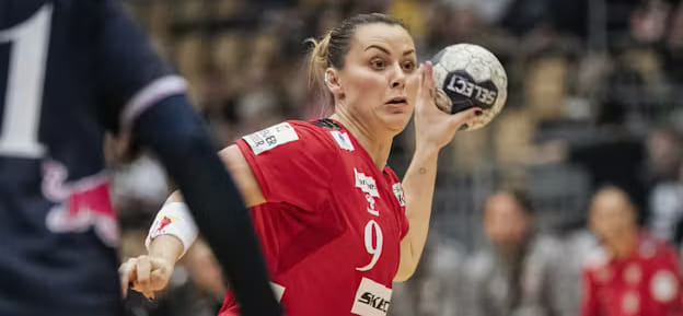 "Эсбьерг" вернулся на первое место турнирной таблицы женского чемпионата Дании после гостевой победы над "Рингкёбингом"