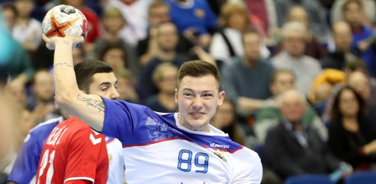 Дмитрий Житников продлил контракт с "Пиком". В клубе из Сегеда разыгрывающий сборной России будет выступать до 2021 года (ВИДЕО)