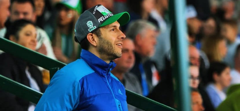 Официально: 46-летний испанский специалист Рауль Алонсо вернулся в бундеслигу. Он возглавил "Лейпциг"