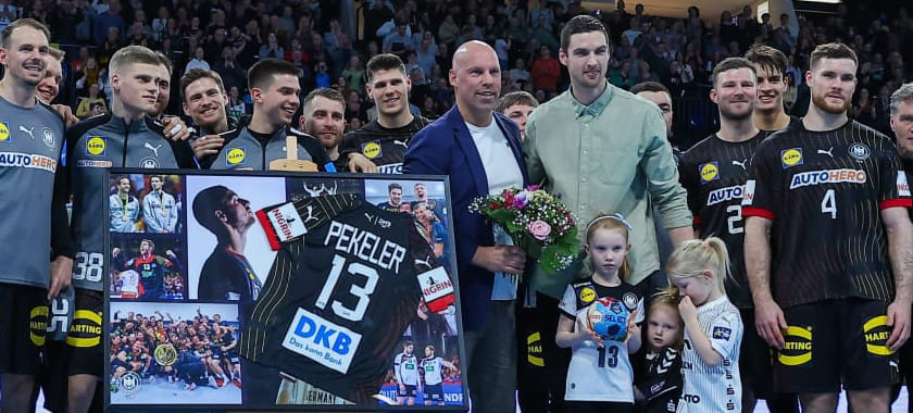 Германия. Линейный "Киля" Хендрик Пекелер попрощался с национальной командой: "Это было честью для меня"