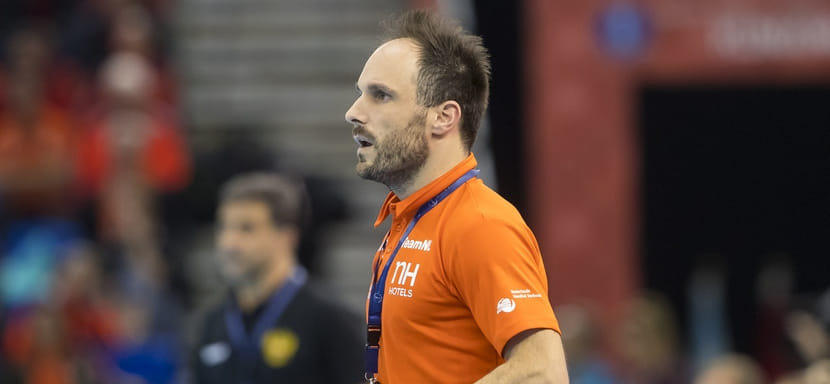 Лучшим тренером мира 2019 года среди женских команд признан наставник французского "Меца" и сборной Нидерландов Эмманюэль Майоннад