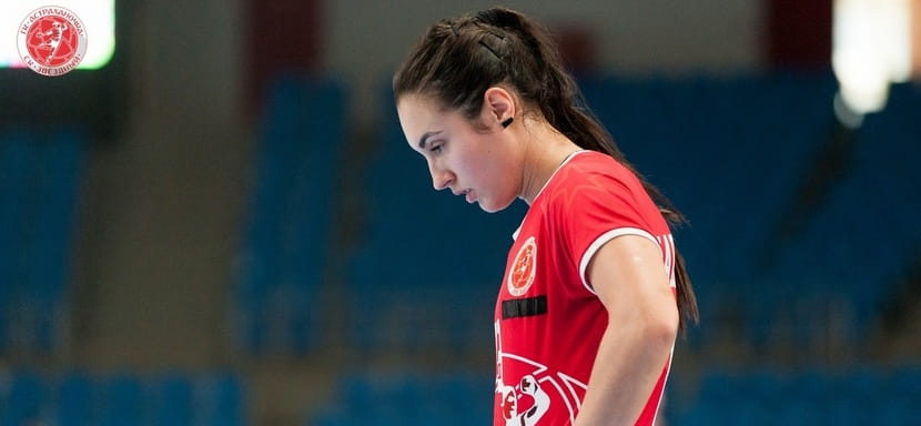 Olimpbet Суперлига. Правая полусредняя Анна Шапошникова, покинувшая "Астраханочку", стала игроком "Ростова" (ВИДЕО)