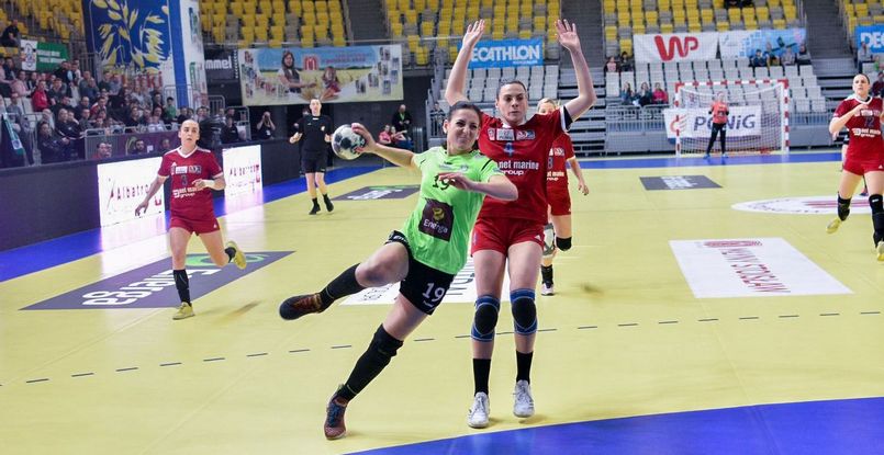 Румыния. Украинка Тамара Смбатян и бразильянка Жаклин Анастасио со следующего сезона будут выступать за "Мэгуру"