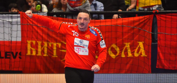 Фанаты македонского "Вардара" негативно встретили новость о возвращении Борко Ристовского из португальской "Бенфики"