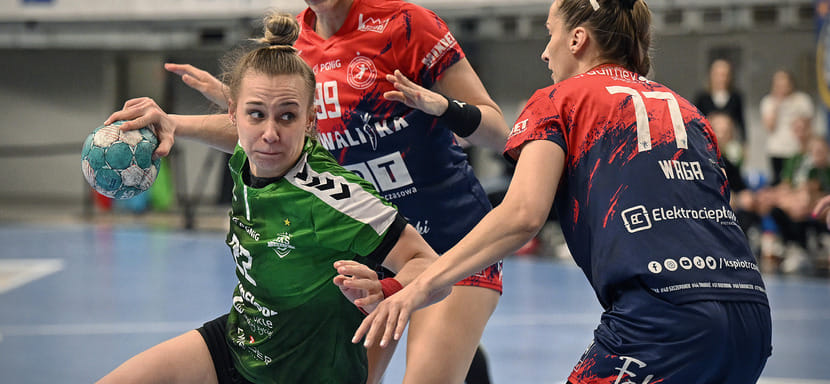 Румыния. "Миовени" объявил о подписании контрактов с вратарём из Франции Амандин Бальзин и черногорской линейной Андрияной Татар