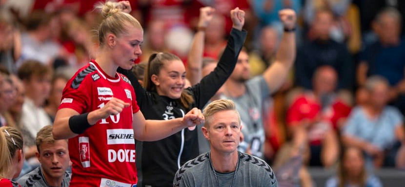 Дания. В заключительном матче первого тура "Эсбьерг" проиграл второй тайм "Нюкёбингу", но удержал итоговую победу