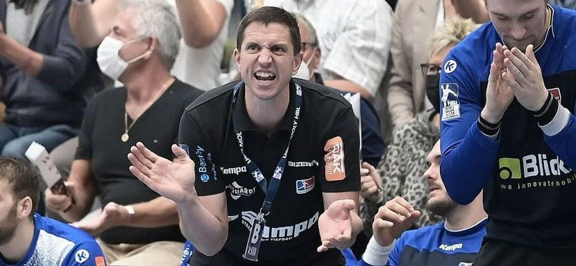 Бундеслига. "Балинген", за который до перехода в "Мельзунген" выступал Глеб Калараш, продлил контракт с главным тренером Йенсом Бюркле