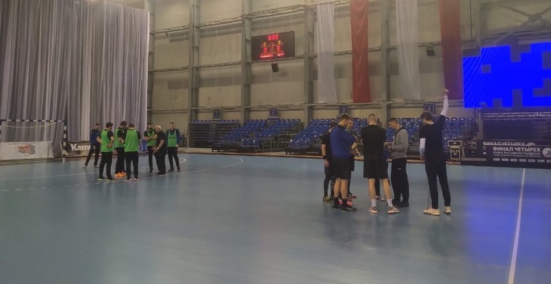 Кубок России. В полуфинальных матчах "Спартак" сыграет с "Акбузатом", а "Чеховские Медведи" сразятся с "медведями" из Перми