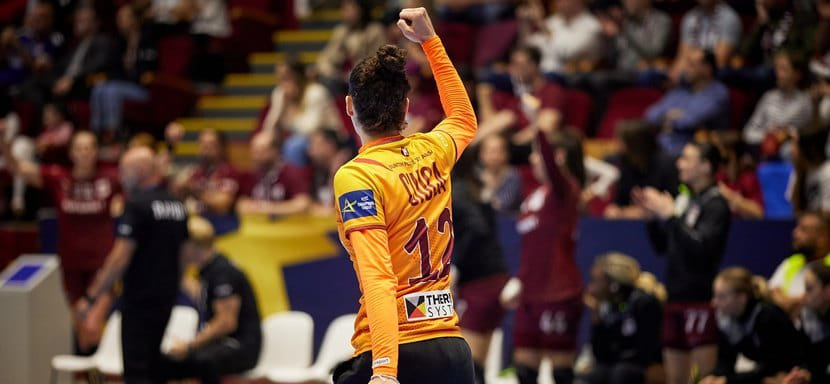 Лига чемпионов. Вратарь "Рапида" Диана Чукэ — автор лучшего сейва по итогам первых матчей 1/4 финала (ВИДЕО)