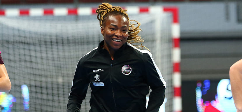 Франция. Правая крайняя "Бреста" Намизата Фофана с нового сезона будет выступать за "Пари-92"