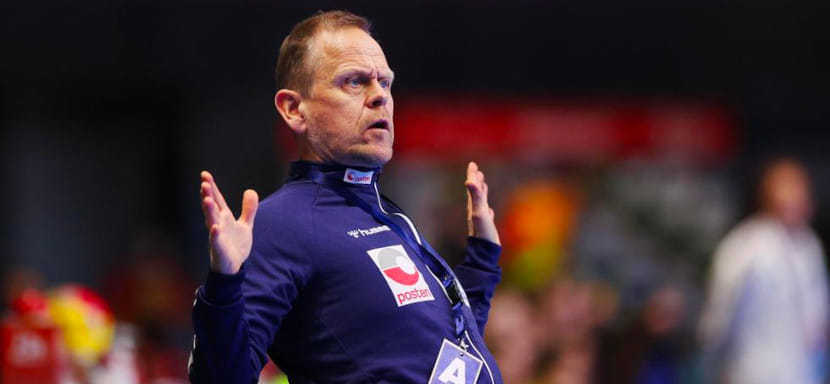 ЧМ-2021. Торир Хергейрссон: "Хорошо, что встретились с россиянками на "Intersport Cup". Смогли почувствовать себя в игре против них"