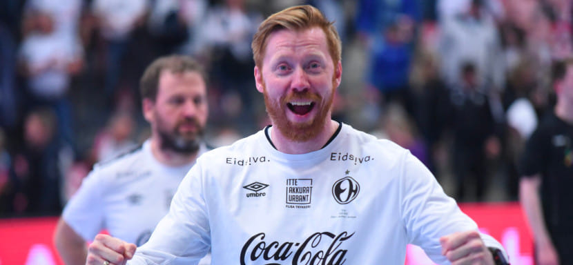 Норвегия. Главный тренер "Эльверума" Бёрге Лунд продлил контракт на три года. Команда продолжает вести борьбу за чемпионство в стране