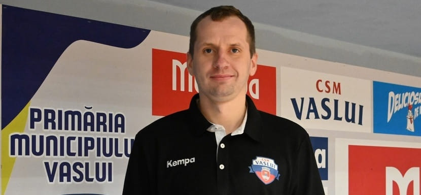 Беларусь. Вратарь Артём Подосинов покинул чемпионат Румынии и вернулся на родину. Он будет защищать цвета "Гомеля"