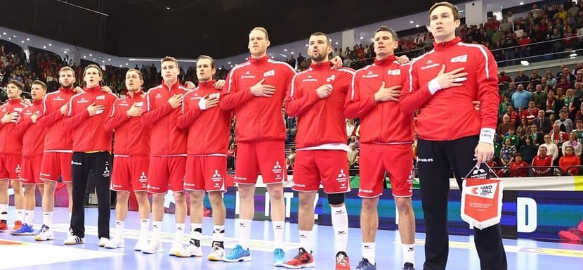 Новый рулевой сборной Швейцарии Анди Шмид вызвал 18 гандболистов на товарищеский матч с датчанами