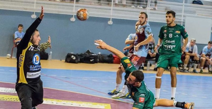 Франция. Кубок лиги. "Истр", "Тулуза" и "Ним" шагнули в четвертьфинал