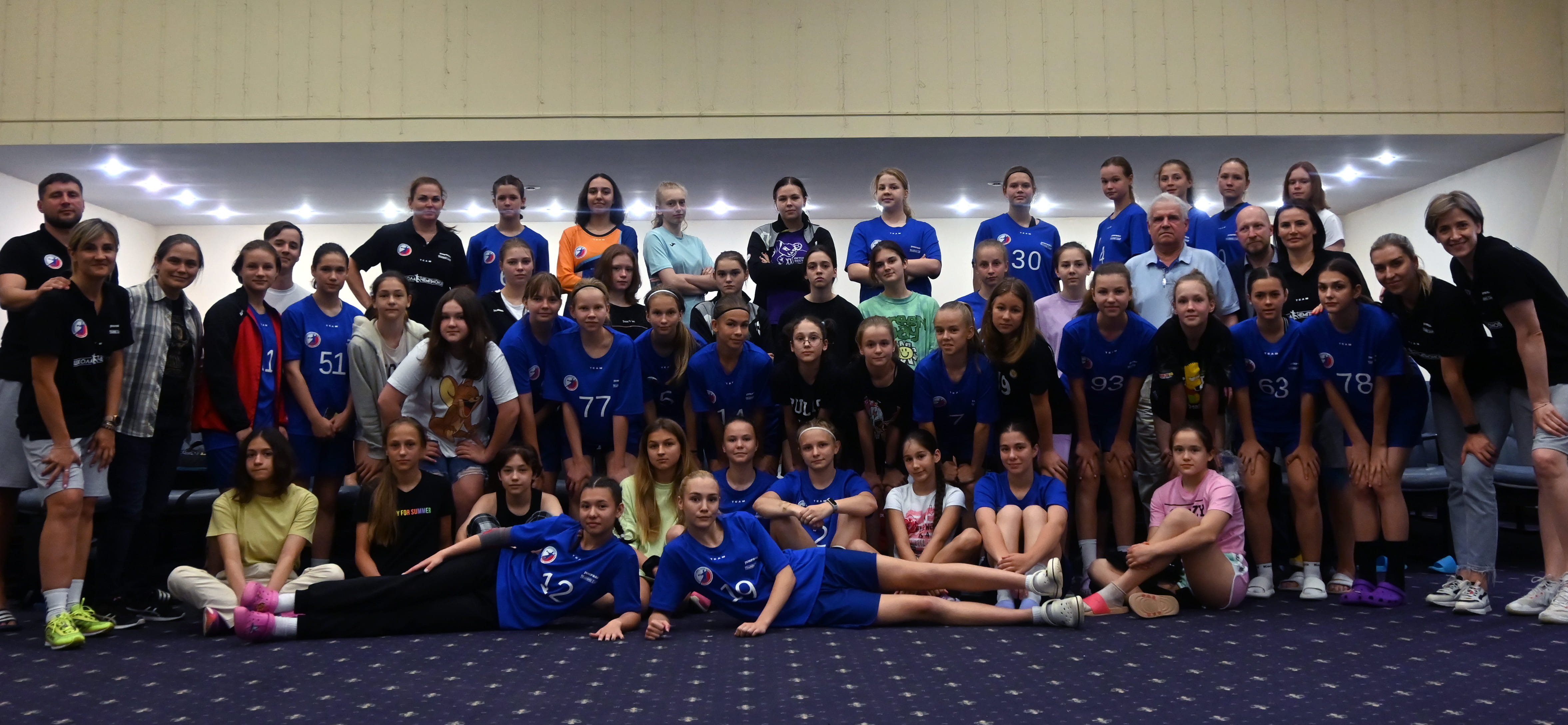 "В новинку вратарские упражнения с теннисными мячами". БЦ проверил, как работает гандбольный лагерь