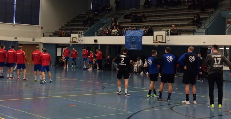 "Университет-Нева" разгромила "Дикен" на Кубке Риихимяки