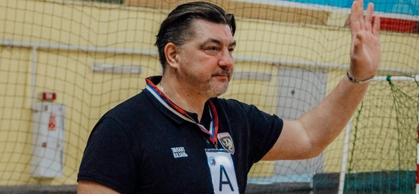 Россия. Сегодня 50-летний юбилей отмечает главный тренер казанского "Зиланта" Алексей Попов