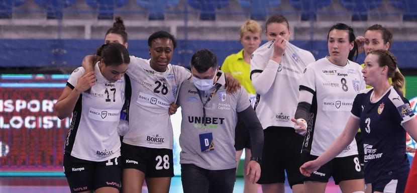 Левая крайняя "Бухареста" и сборной Франции Сираба Дембеле пропустит Олимпиаду из-за разрыва ахиллова сухожилия в матче с ЦСКА