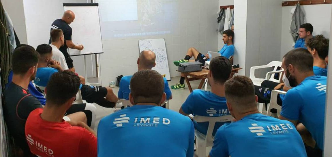 Евролига. ЕГФ опубликовала официальное решение — матч "Бенидорма" и "Файверса" не состоится, клуб из Испании покидает турнир