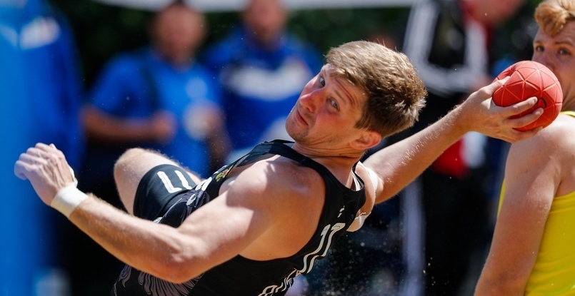 Пляжный гандбол. Мужская сборная России уступила венграм в матче за бронзовые медали чемпионата Европы в Польше