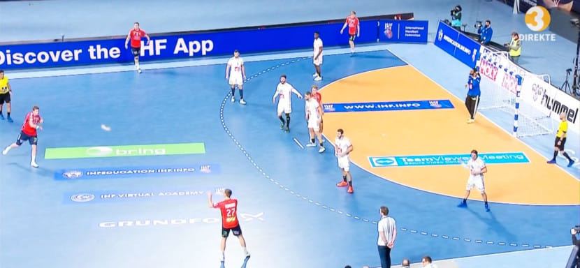 ЧМ-2021. Норвежские журналисты: "Почему турнир проходит в Египте? Снимки с Луны двадцать лет назад были лучшего качества"