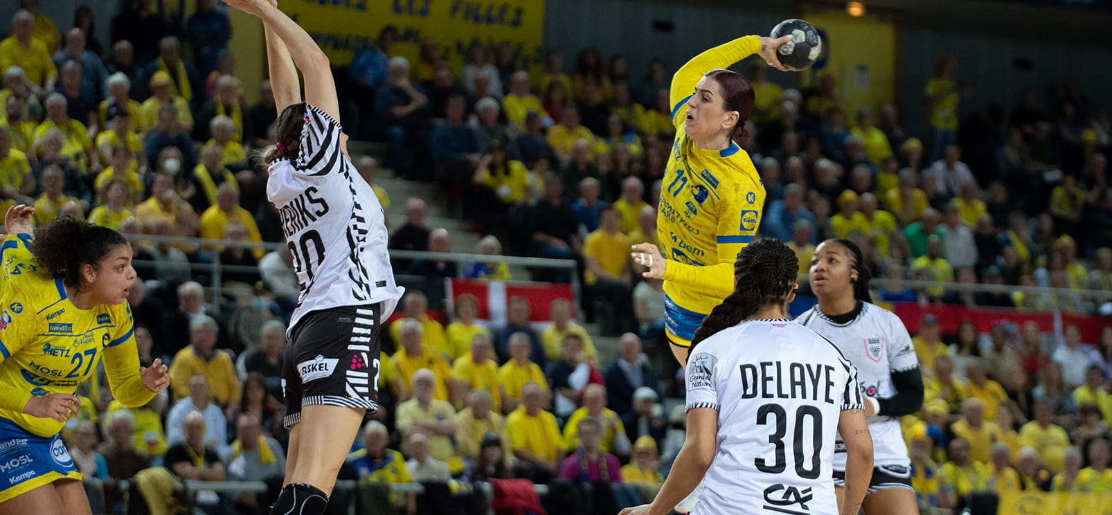 Франция. Финалы Кубка страны для женских и мужских команд состоятся один за другим в Париже 10 июня