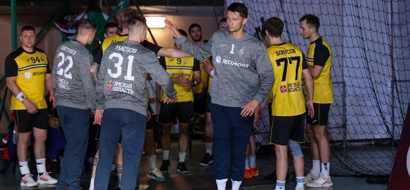 Olimpbet Суперлига. Максим Лапицкий: "Здорово, что в Омске народ ходит на игры. Шумовое сопровождение на уровне"