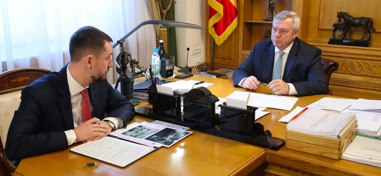 Россия. Губернатор Ростовской области Василий Голубев взял под личный контроль реконструкцию Дворца спорта, где будет выступать "Ростов-Дон"