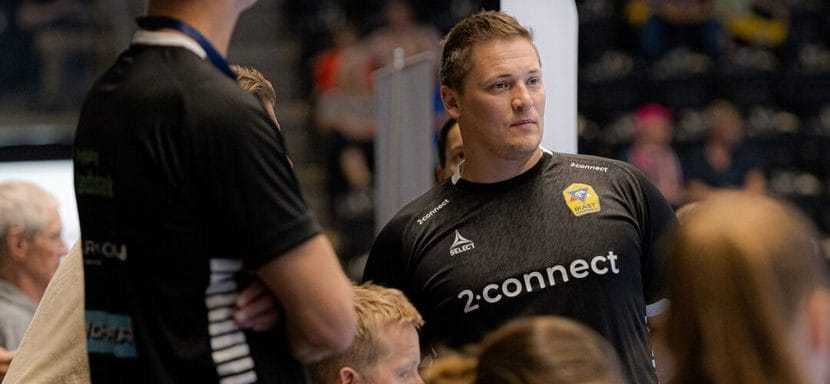 Дания. Официально. С нового сезона главным тренером мужского "Гудме" станет нынешний рулевой женского "Икаста" Каспер Кристенсен