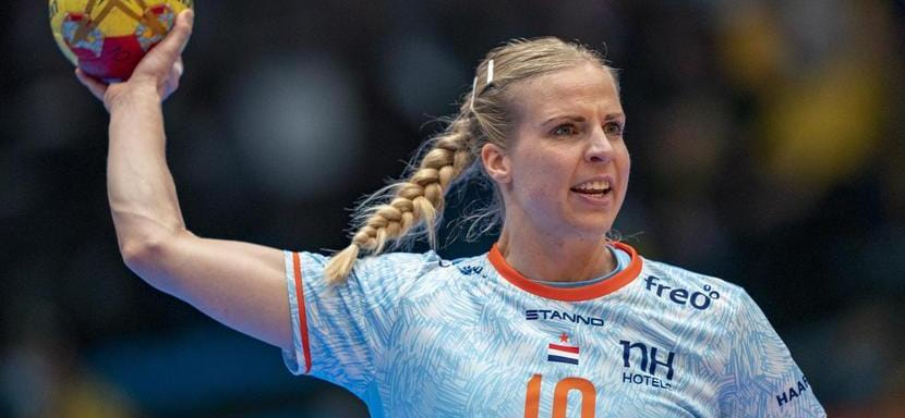 33-летняя линейная "Битигхайма" Даник Снелдер объявила о завершении карьеры в сборной Нидерландов