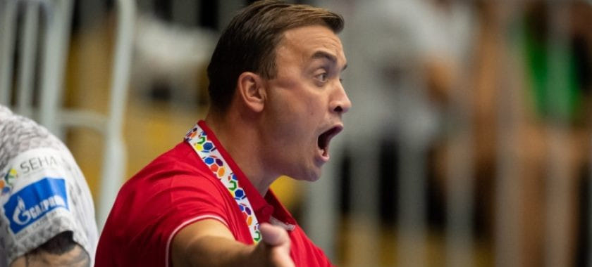 Экс-рулевой "Веспрема" Момир Илич может возглавить сборную Сербии. Нынешний тренер Борис Роевич был назначен в феврале