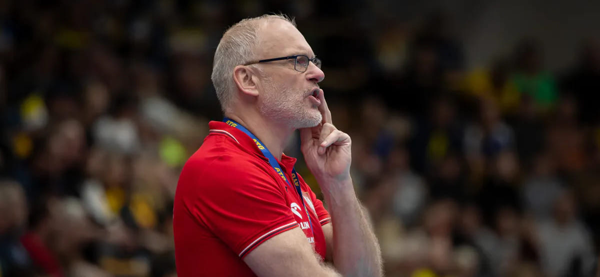 "Ларвик" прекратил сотрудничество с норвежским тренером Арне Сенстадом из-за финансовых проблем