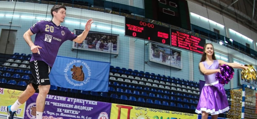 Суперлига. Канун финальной серии. Олег Скопинцев: "Главный козырь чеховцев — Владимир Максимов"