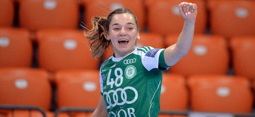 Венгрия. Правая крайняя "Дьера" Дороття Фалувеги из-за перелома пальца пропустит около восьми недель