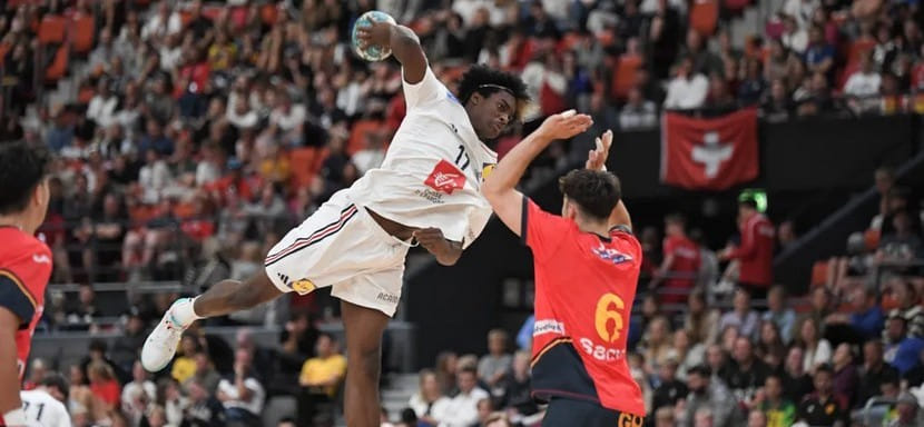 24 команды сегодня начинают борьбу за награды юношеского чемпионата Европы U-18 в Черногории