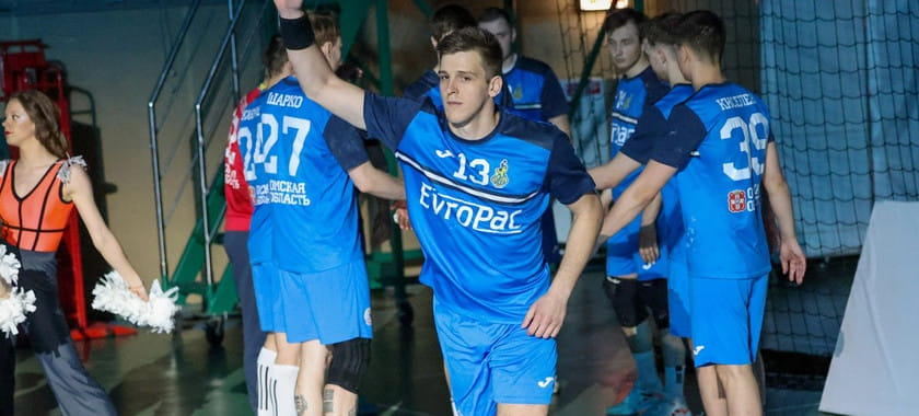 Olimpbet Суперлига. В заключительном матче турнира за 9-11-е места омский "Скиф" примет уфимский "Акбузат". Известны составы команд