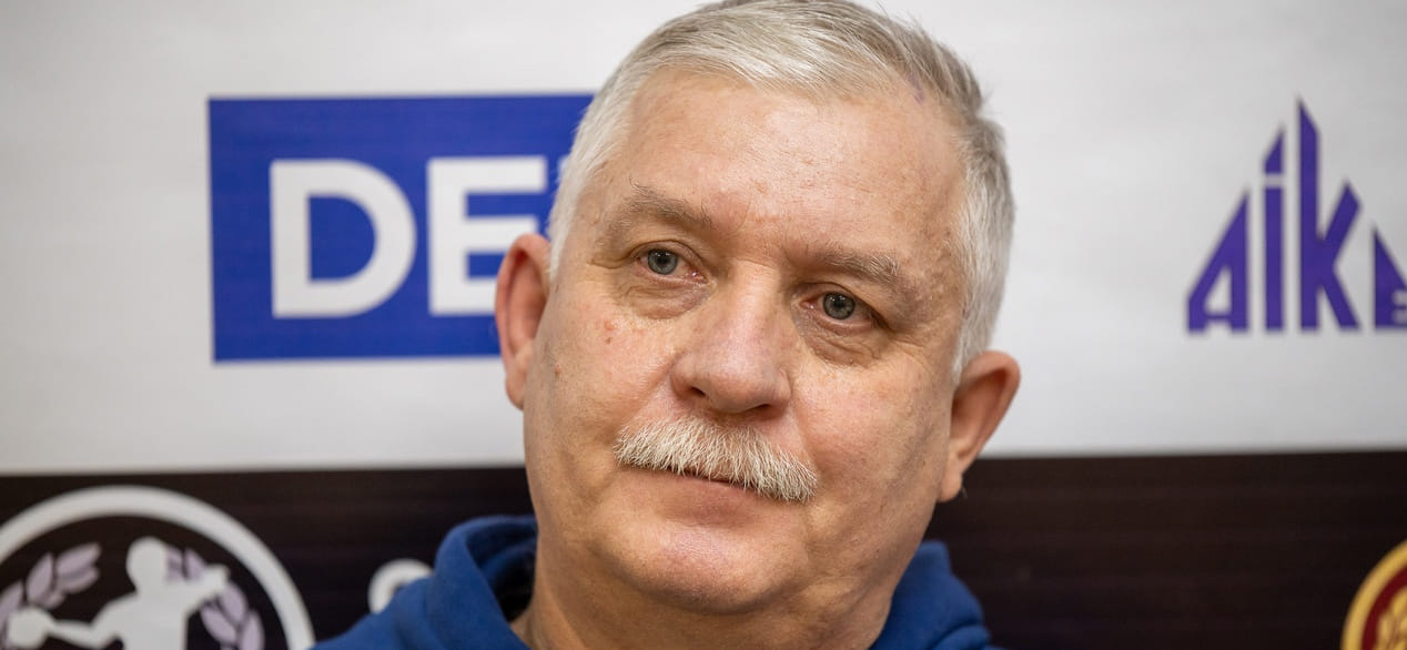 Olimpbet Cуперлига. Николай Измайлов: "В заявке 12 человек, из них Махатадзе позавчера получила травму, а четверо играли с температурой" (ВИДЕО)