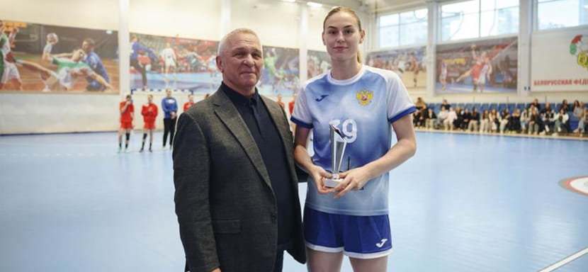 Антонина Санталова: "Примерно понимали, что ожидать от белорусок, а вот с комбинациями не были знакомы. Разбирали их уже по ходу встречи"