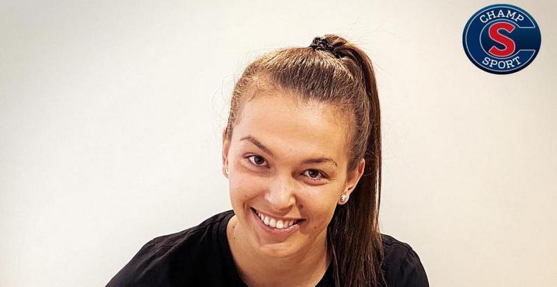 Венгрия. Голкипер сборной Украины Юдит Балог, покинувшая "Бекешчабу", стала игроком "Сомбатхея"